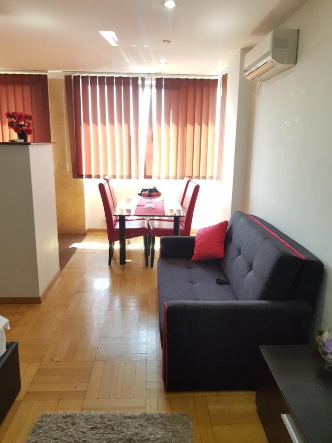 Gomoiu Monza Arena Nationala Apartament